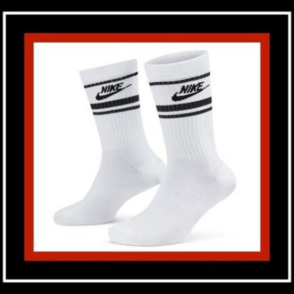 6-10 1 PAIR NIKE SPORTSWEAR EVERYDAY ESSENTIAL LOGO CREW WHITE SOCKS WOMENS - Picture 1 of 1